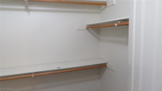 Building Photo - 5608 Crimson Ridge Dr