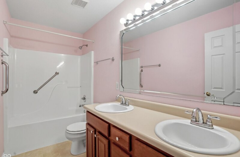 Building Photo - 5918 Remrod Dr