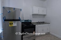 Building Photo - 4249 W Maypole Ave