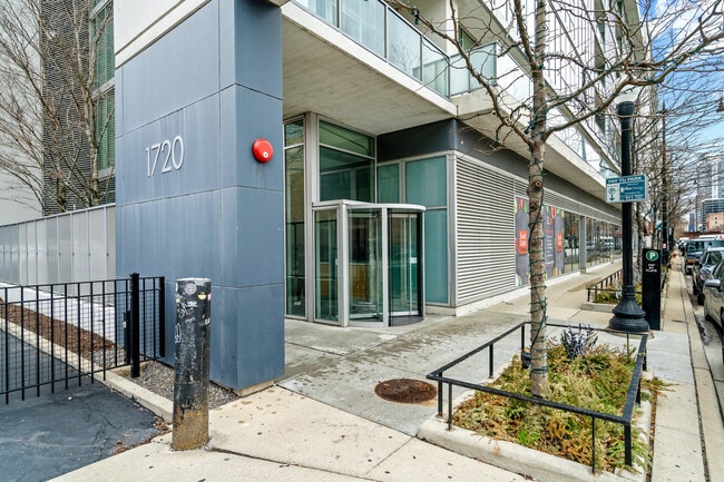 Building Photo - 1720 S Michigan Ave