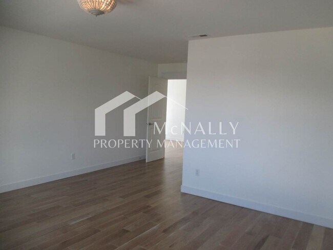 Building Photo - 3854 Portside Dr