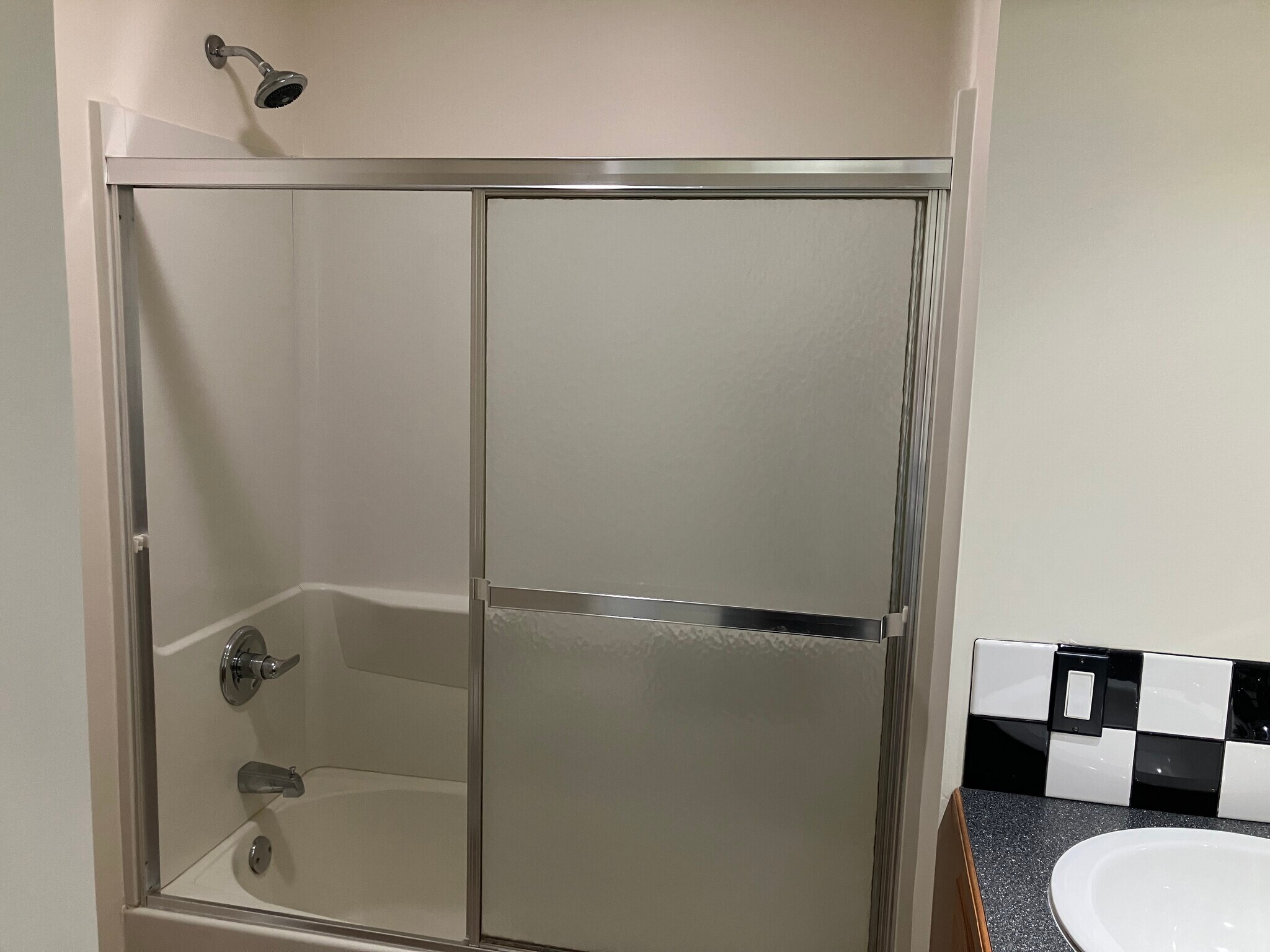 Building Photo - 507 Pine St