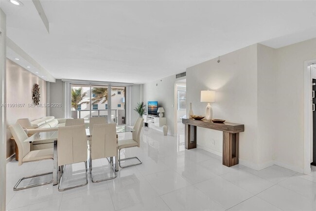 Building Photo - 9195 Collins Ave