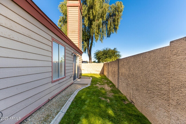 Building Photo - 14002 N 49th Ave