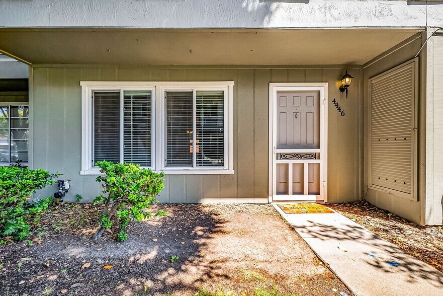 Building Photo - 4446 Seminole Way