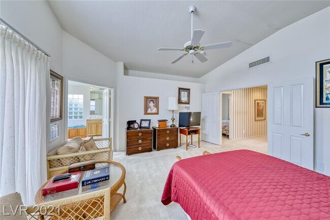 Building Photo - 2229 Fiero Dr