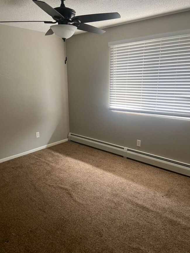 Building Photo - Cozy Two-Bedroom Condo in New Hope for 1,3...