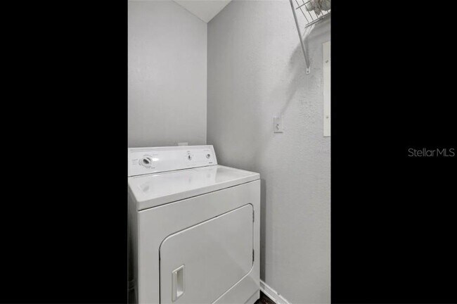 Building Photo - 1400 Gandy Blvd N