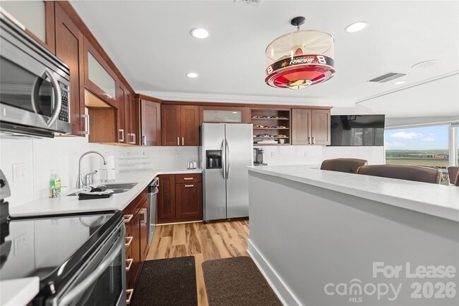 Building Photo - 4721 Morehead Rd