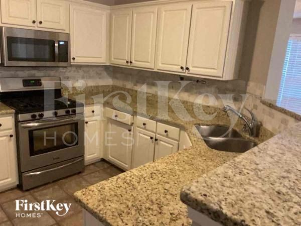 Building Photo - 3496 English Oaks Dr NW