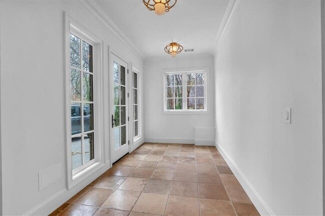Building Photo - 115 Mount Paran Ridge