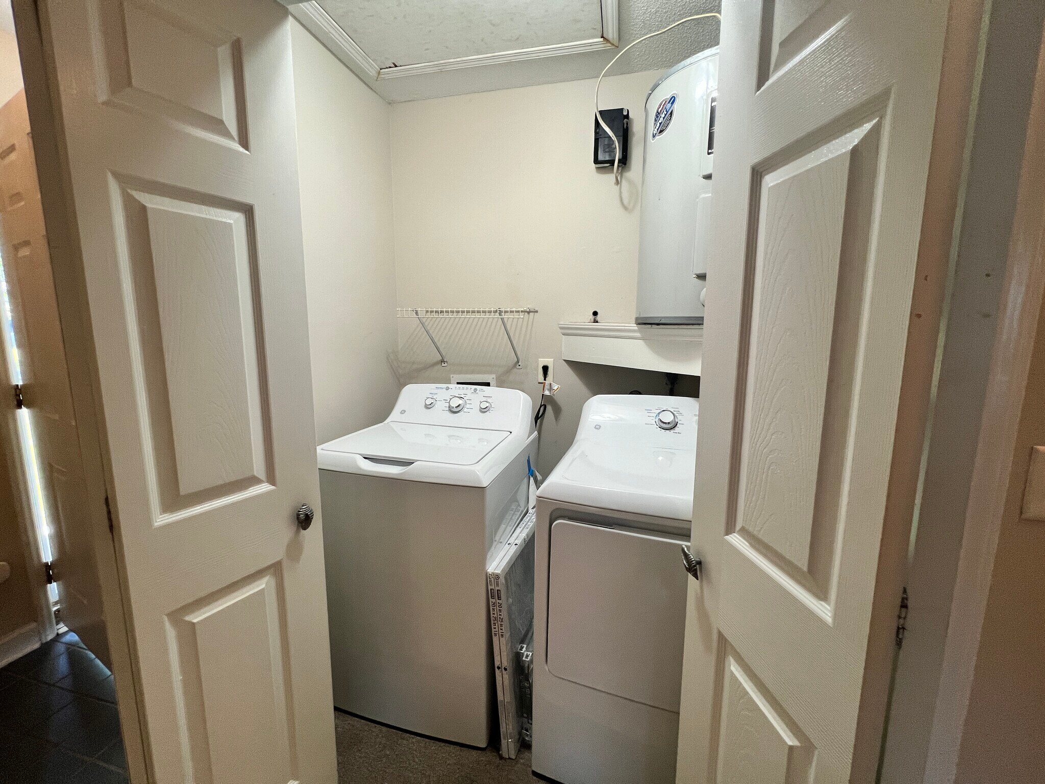 Building Photo - 4415 Bridgeport Dr