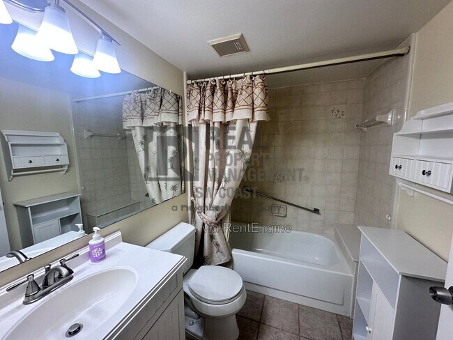 Building Photo - 4701 Lakeside Club Blvd