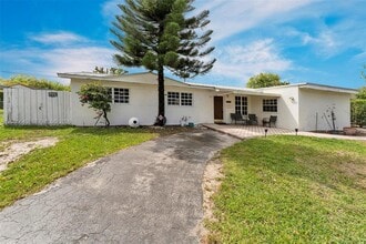 Building Photo - 9750 SW 74th St
