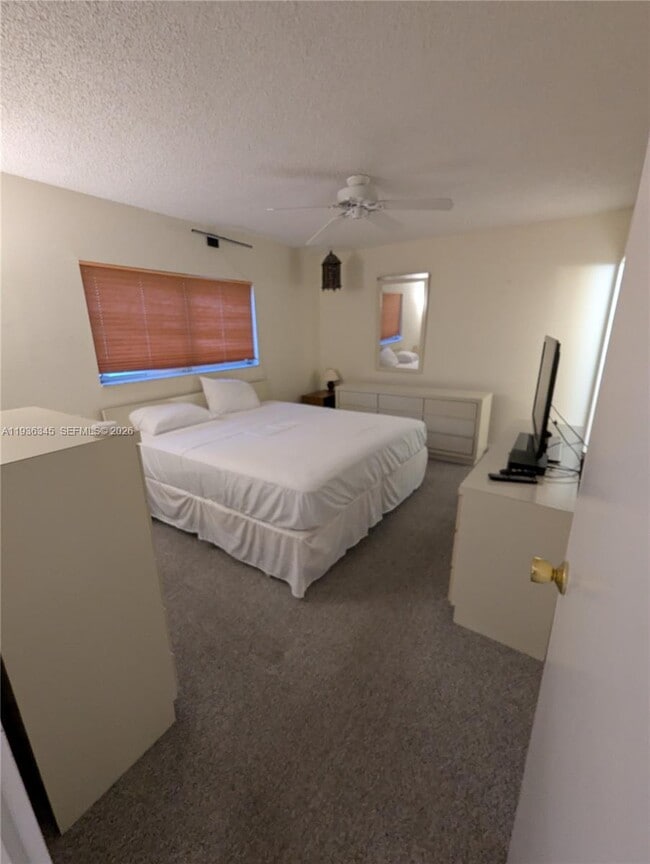 Building Photo - 2 Abbey Ln