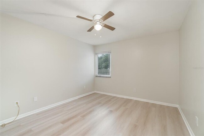 Building Photo - 4810 S Dauphin Ave