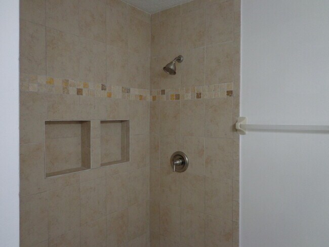 Building Photo - 1197 Mulberry Pl