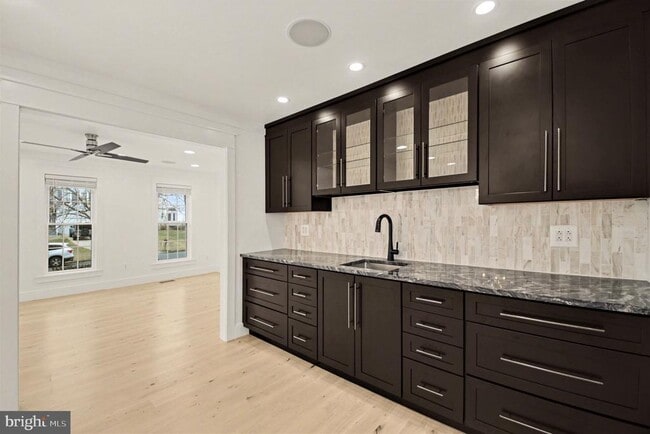 Building Photo - 24 Lipscomb Ct