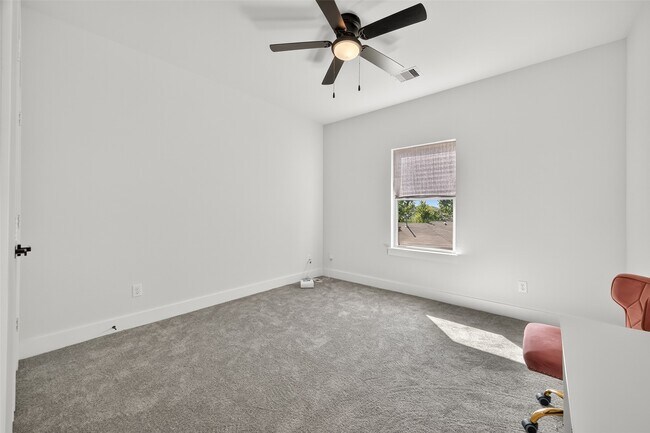 Building Photo - 7994 Kenton St