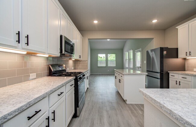 Building Photo - 4603 Bay Vista Dr