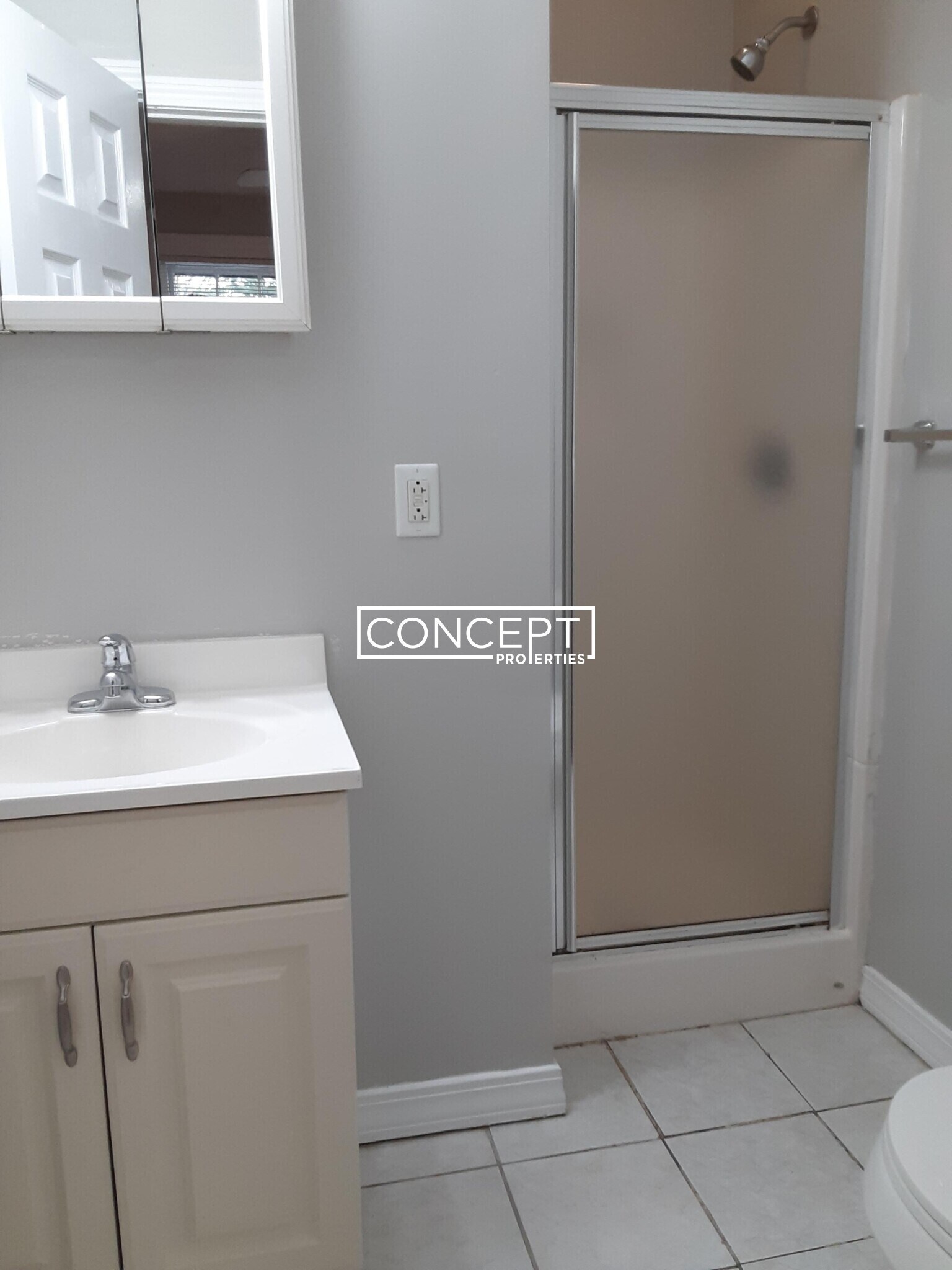 Building Photo - 41 Anderson St