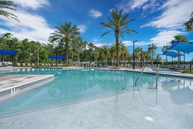 Building Photo - 10682 Aventura Dr