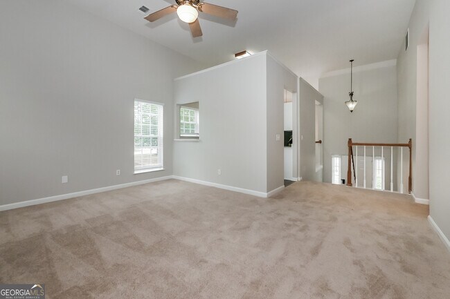 Building Photo - 70 Roundtree Xing