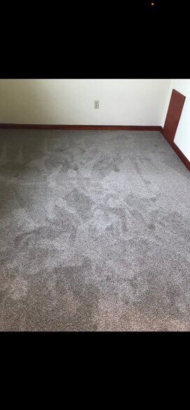 Building Photo - 206 W Beaver St