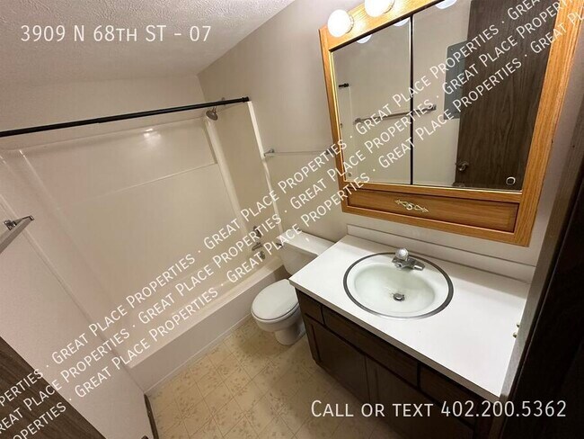 Building Photo - 3909 N 68th St