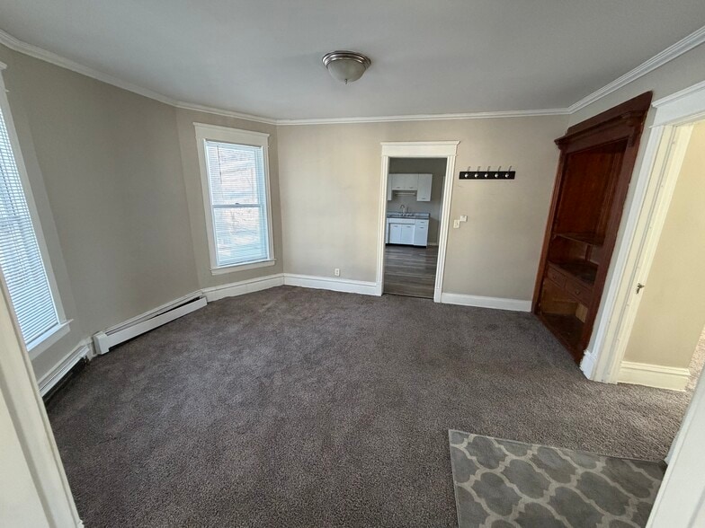 Building Photo - 220 E Racine St