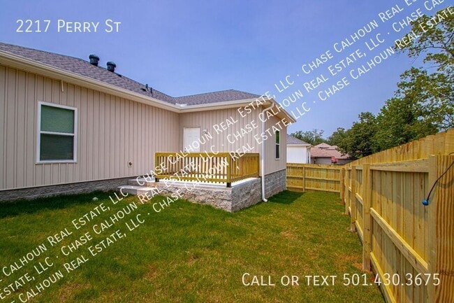 Building Photo - 2217 Perry St