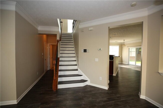Building Photo - 173 Parkmont Ct