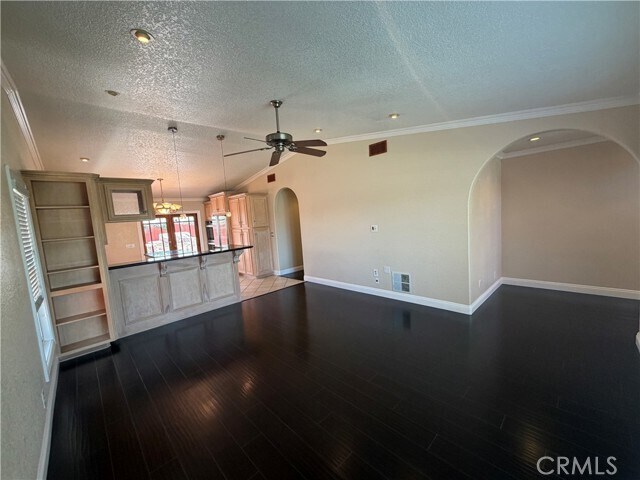 Building Photo - 9272 Sunridge Dr