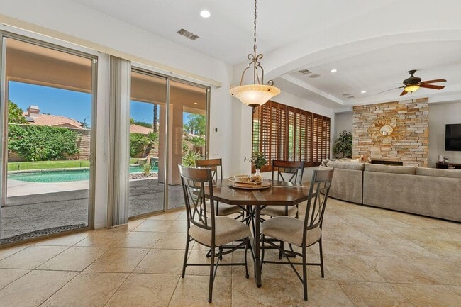 Building Photo - 48476 Bighorn Dr