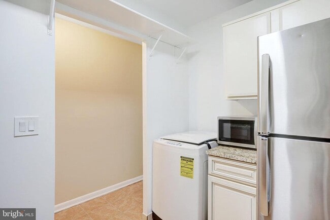 Building Photo - 42 G St SW
