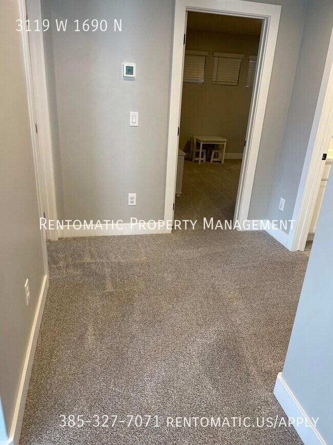 Building Photo - 3119 W 1690 N