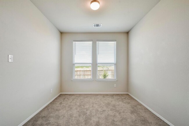 Building Photo - 143 Spiny Lizard Ln
