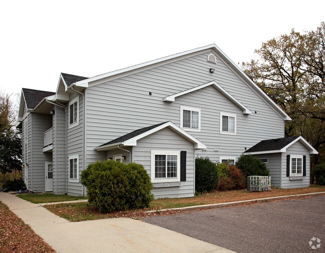 Great Oaks Apartments 731 Parker Ave W Dassel MN 55325 Apartment Finder