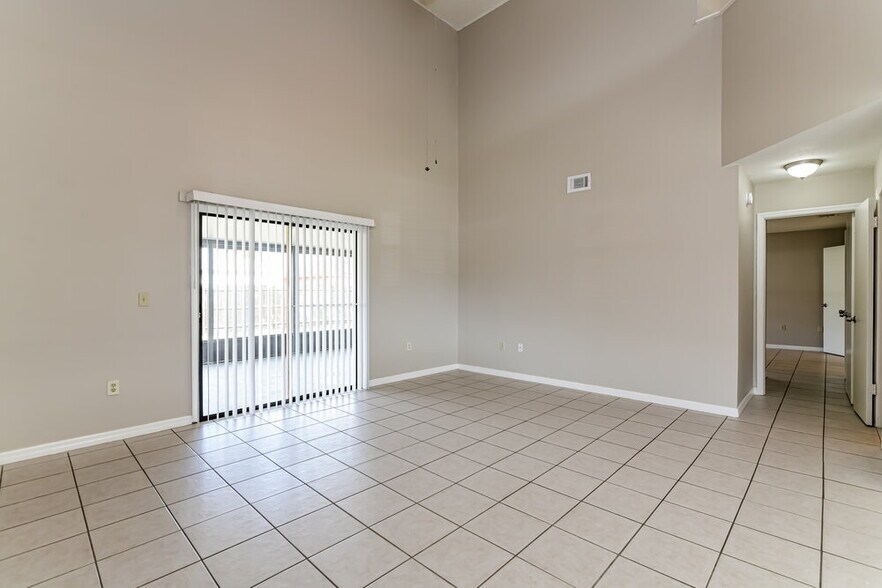 Building Photo - 116 Whitehall Way