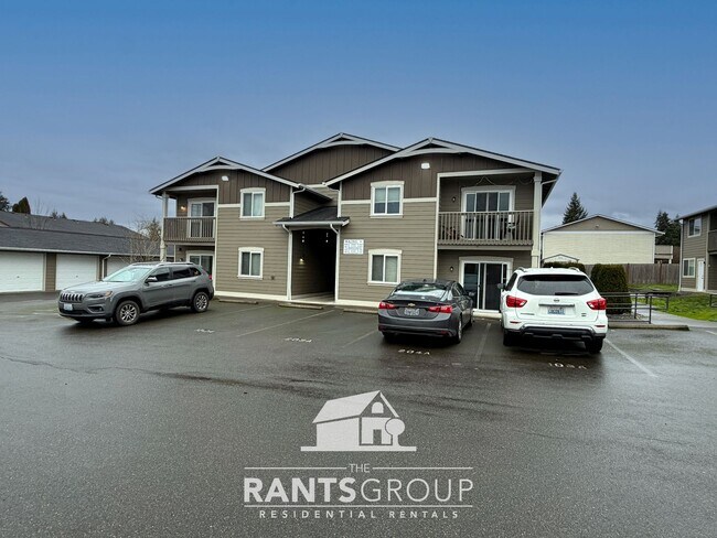 Building Photo - 2 Bedroom in the heart of Yelm!
