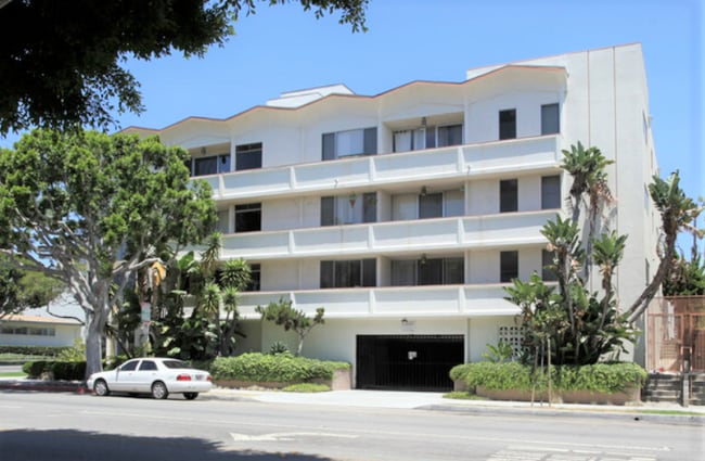 Building Photo - 1400 California Ave