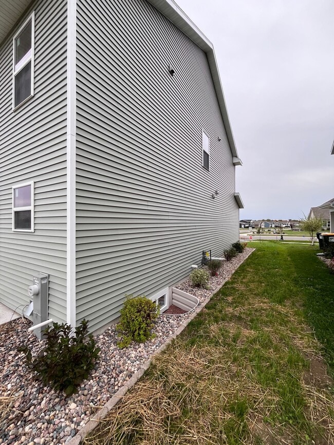 Building Photo - 3402 Green Pastures Ln