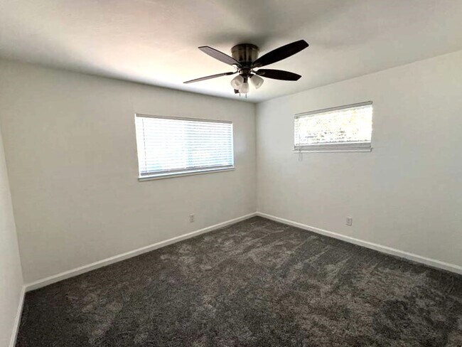 Building Photo - 3736 Orangerie Way