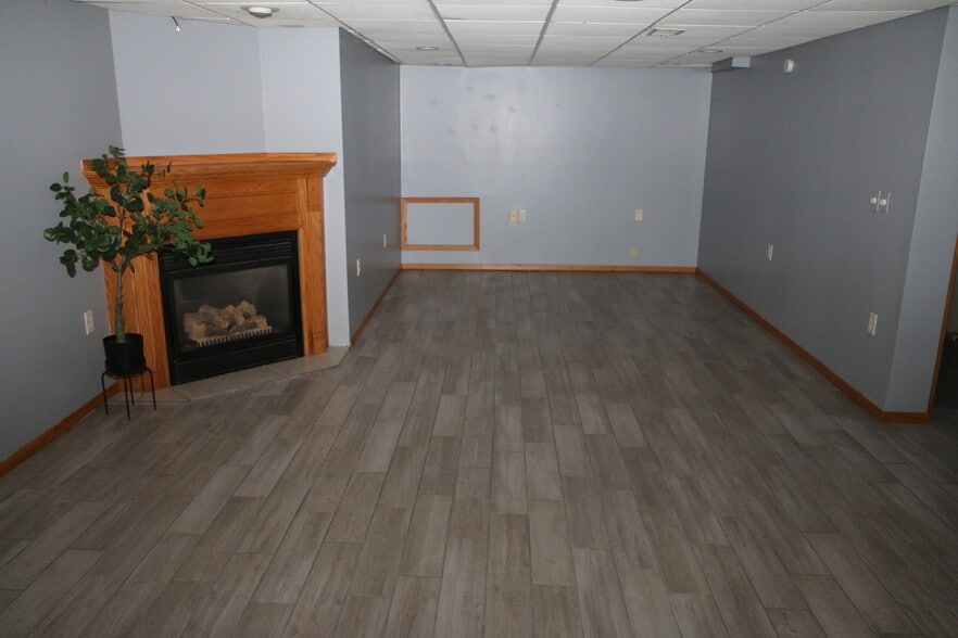 Building Photo - 620 E Wiswall Pl
