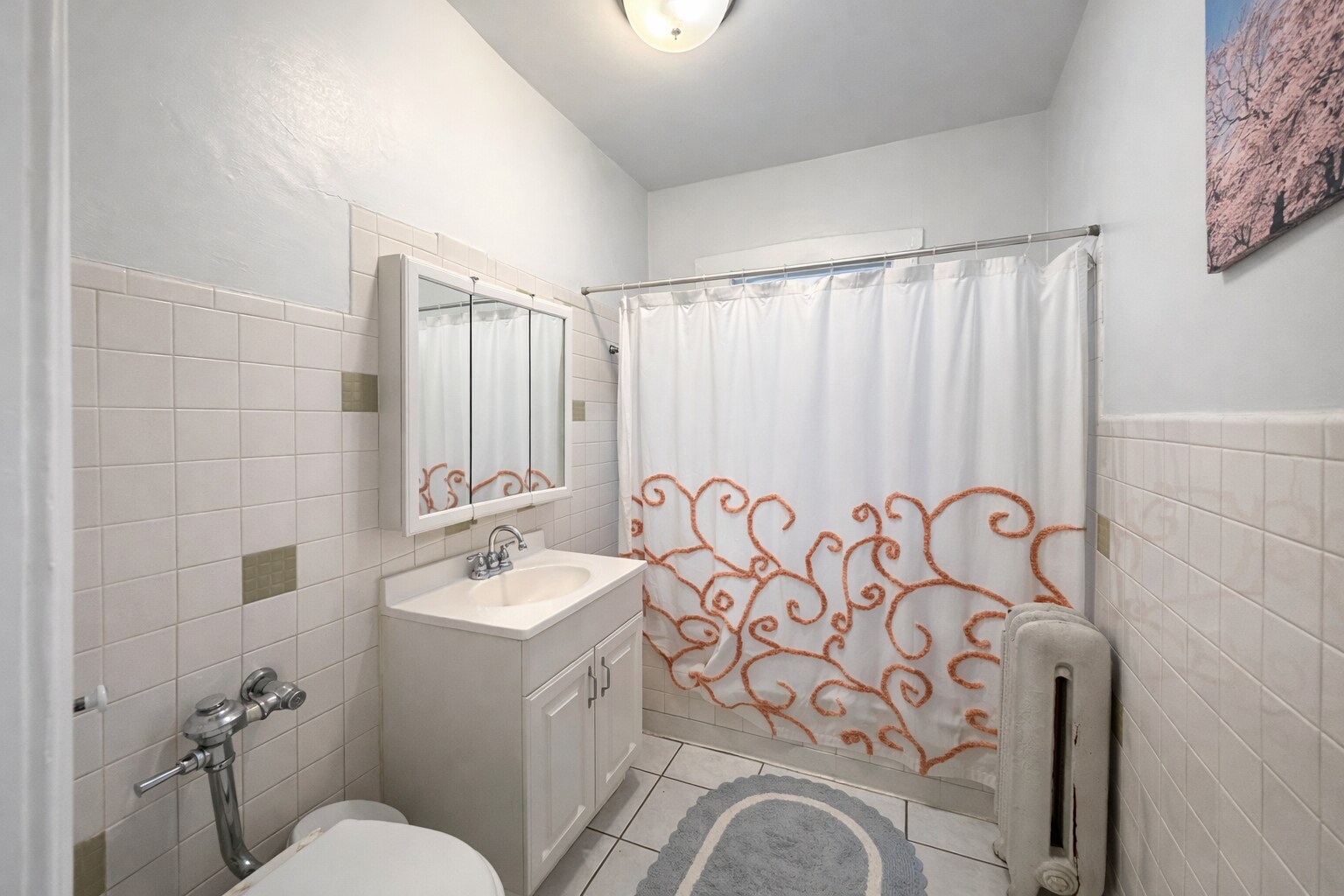 Building Photo - 2461 N Clark St