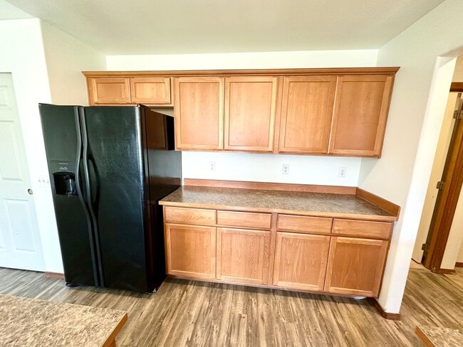 Building Photo - Charming 4-Bedroom Home with Large Fenced Yard and Modern Updates in Ellensburg