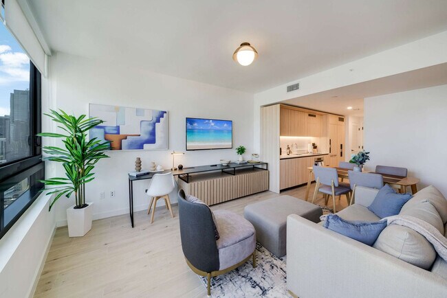 Building Photo - 225 N Miami Ave