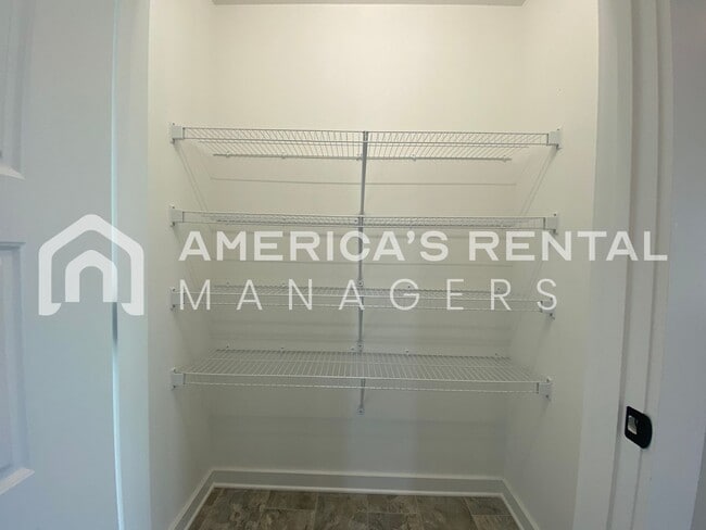 Building Photo - Home for Rent in Talladega, AL!!! COMING SOON!