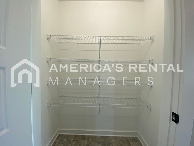 Building Photo - MOVE IN SPECIAL!!! - Home for Rent in Talladega, AL!!! - Sign a lease by 4/15 to receive a $250 G...