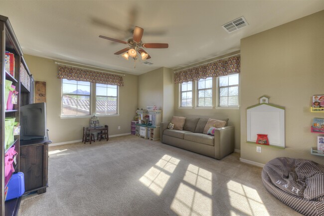 Building Photo - 9273 E Western Saddle Way